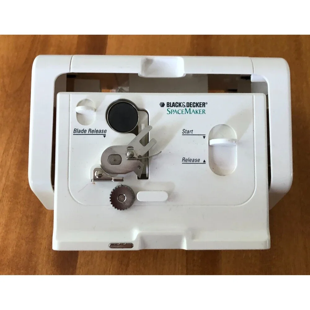 Black & Decker SpaceMaker Can Opener EC600 Under Cabinet Compete w/ Box & Mount